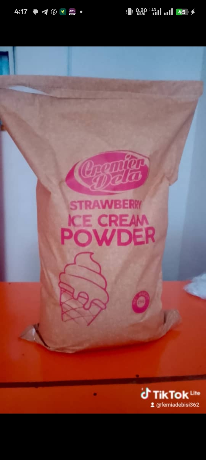 Cremier Dela Strawberry Ice Cream Powder